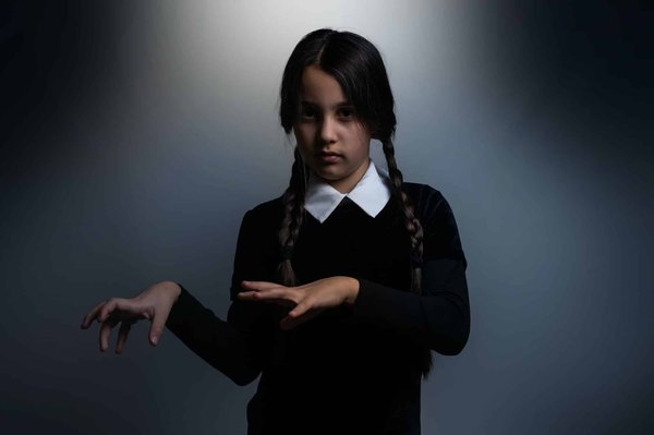 Comment porter la robe de Mercredi Addams ?