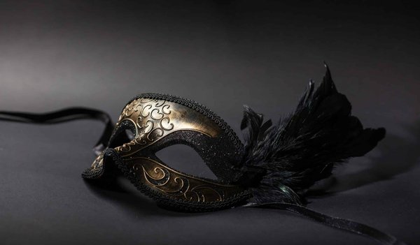 Découverte et choix de votre masque vénitien